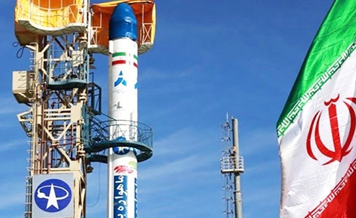 ايران تواصل تطوير تجاربها الصاروخية رعم قرار حظر السلاح الدولي المفروض عليها (وكالة فارس)