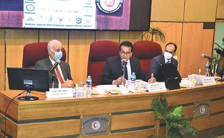 جانب من اجتماع المجلس الأعلى للجامعات برئاسة الدكتور خالد عبدالغفار وزير التعليم العالي والبحث العلمي