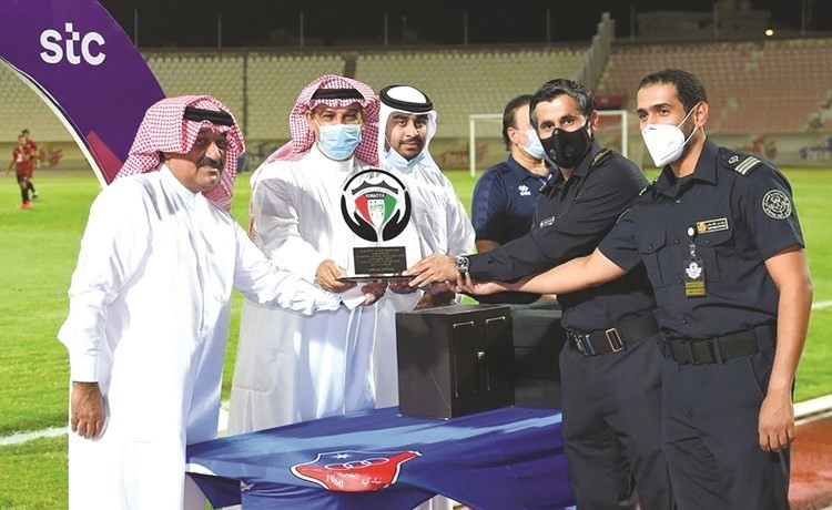 بالفيديو.. «الأبيض» خطف «النصر» وانفرد بالصدارة