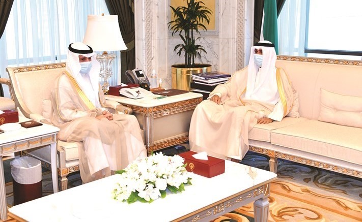 سمو نائب الأمير وولي العهد الشيخ نواف الأحمد مستقبلا مرزوق الغانم