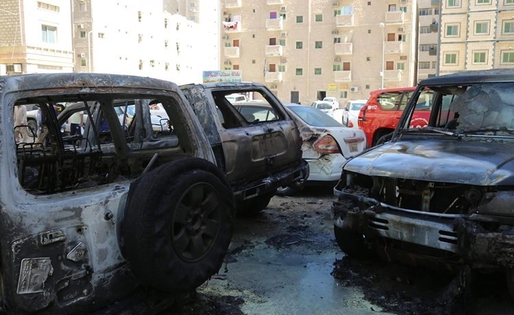 الحرائق الغامضة في الفروانية تتجدد وتلتهم 6 مركبات جديدة