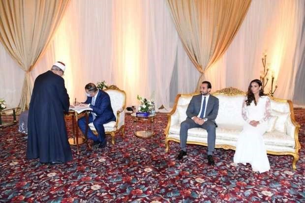 بالصور.. عقد قران في مصر بحضور رئاسي والسيسي وكيلاً للعروس