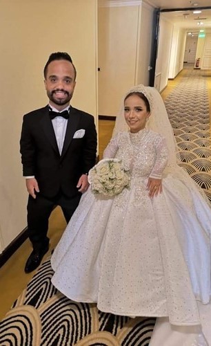 بالفيديو.. أشهر قصة حب بين رياضيين قصيري القامة في مصر تنتهي بزواج
