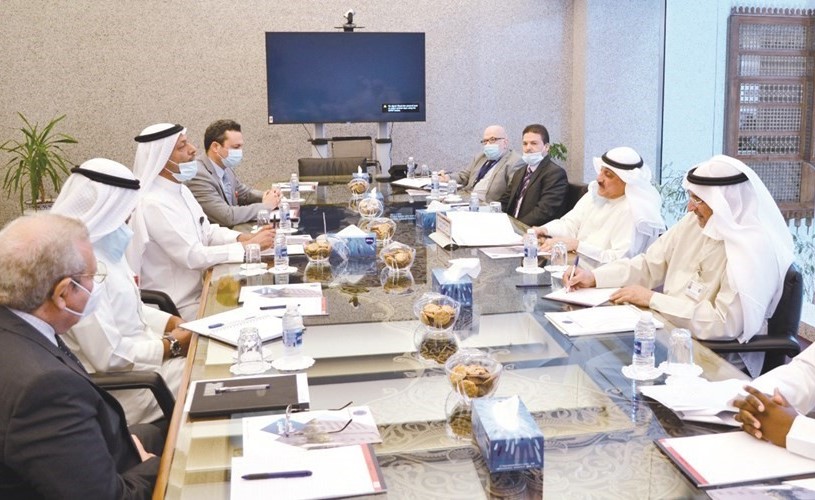 جانب من الاجتماع بين منظمة أوابك والمؤسسة العربية لضمان الاستثمار