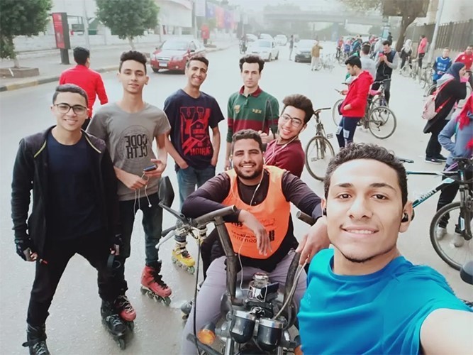 بالفيديو.. رياضة جديدة تغزو شوارع مصر