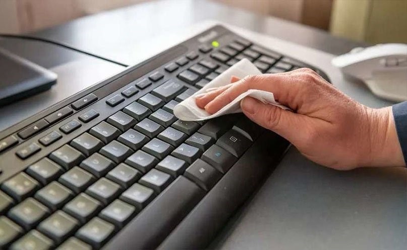 متى تشكل لوحة مفاتيح الكمبيوتر خطورة على الصحة
