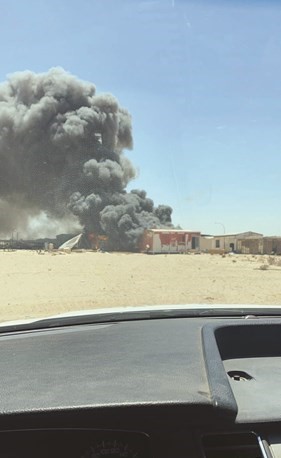 الحريق خلف سحبا دخانية كثيفة