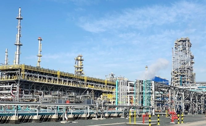 «البترول الوطنية» تتسلم «الوقود البيئي» بميناء عبدالله من «فلور» الأميركية