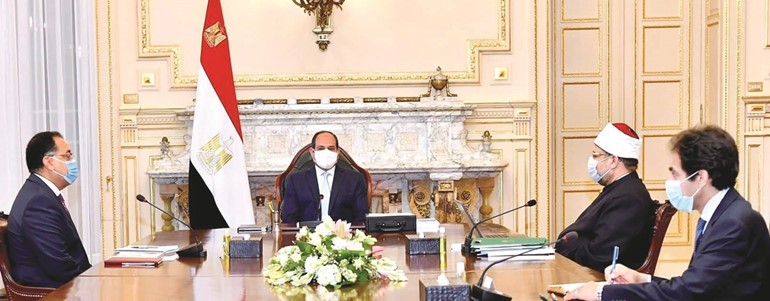 جانب من اجتماع الرئيس عبدالفتاح السيسي مع رئيس الحكومة د.مصطفى مدبولي ووزير الأوقاف د.محمد جمعة