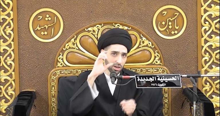 السيد محمد شبر معتليا المنبر