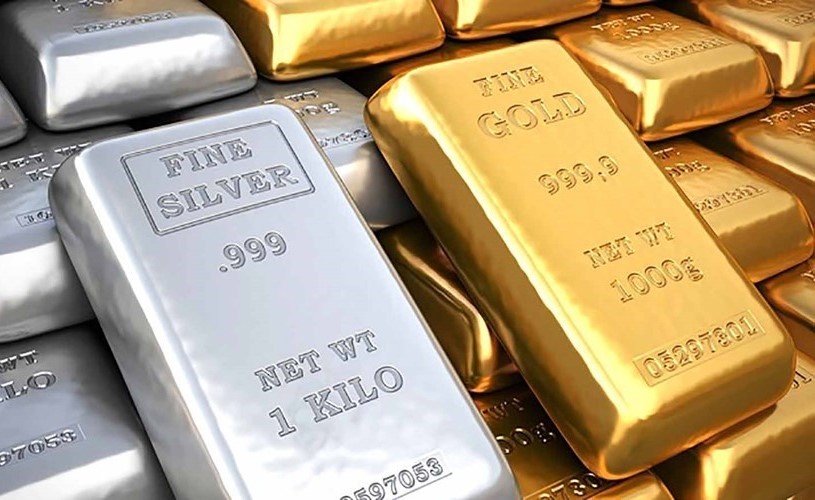 الذهب يتخطى 1960 دولاراً.. وأسعار الفضة تقفز 1.9%