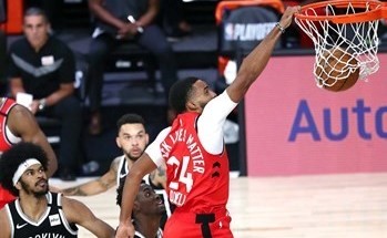 تورونتو إلى الدور الثاني في «NBA»