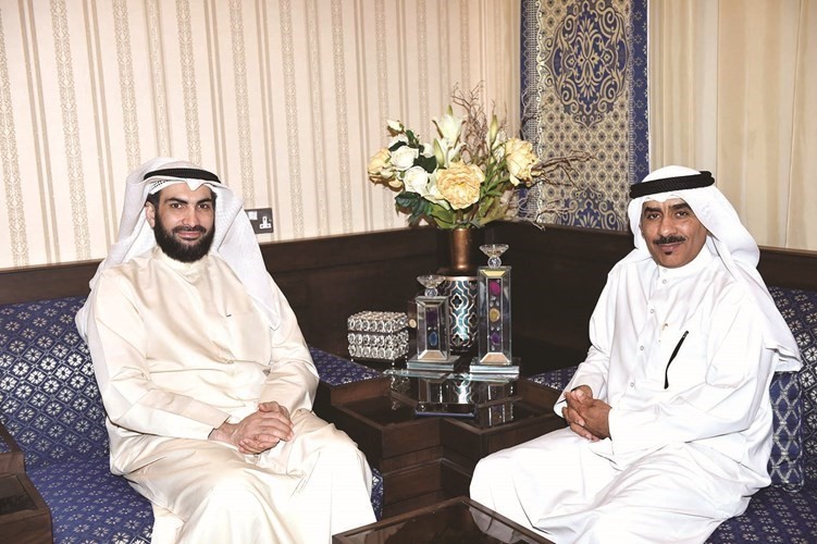 د.سعد الشبو متحدثا للزميل محمد راتب	(متين غوزال)