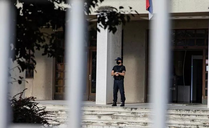 ملأوه بهواء مضغوط.. مقلب بين أصدقاء يودي بشباب نروجيين إلى السجن