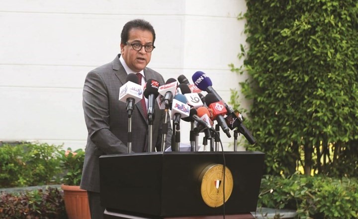 وزير التعليم العالي والبحث العلمي د.خالد عبدالغفار خلال المؤتمر الصحافي أمس