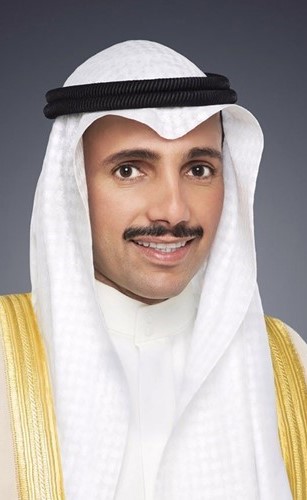 مرزوق الغانم : تحية إجلال وفخر وامتنان لكل العاملين في الصفوف الأمامية ولجيوش المتطوعين