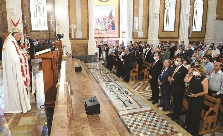 البطريرك الماروني بشارة الراعي خلال قداس الاحد في الصرح البطريركي الصيفي في الديمان (محمود الطويل)