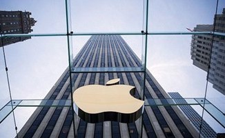 «أبل» تطالب بتعويضات من مطورة لعبة «فورتنايت»