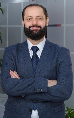 العنزي لـ"الأنباء": إيقاف جامعة أكسفورد المرحلة الثالثة من تجربة لقاح كورونا بسبب حدوث مضاعفات "مطمئن"! ورد على أصحاب نظرية المؤامرة والمشككين!