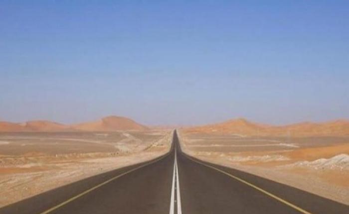 موجود في السعودية.. هذا أطول طريق مستقيم في العالم مسجل في "غينيس"