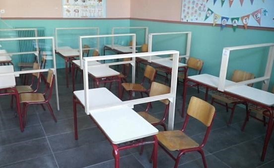 بالفيديو.. المدارس اليونانية تعتمد إجراءات مشددة لاستقبال التلاميذ