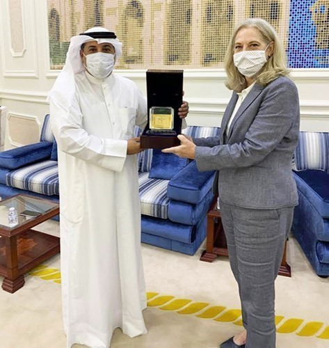 الجلاوي بحث مع السفيرة الأميركية الينا رومانوسكي تطوير العلاقات الجمركية