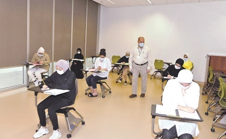 جامعة الكويت استقبلت طلبة الثاني عشر لأداء اختبارات القدرات الأكاديمية 2019/2020