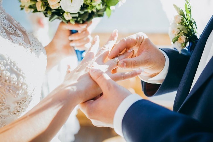 إحجام عن الزواج في ألمانيا بسبب كورونا