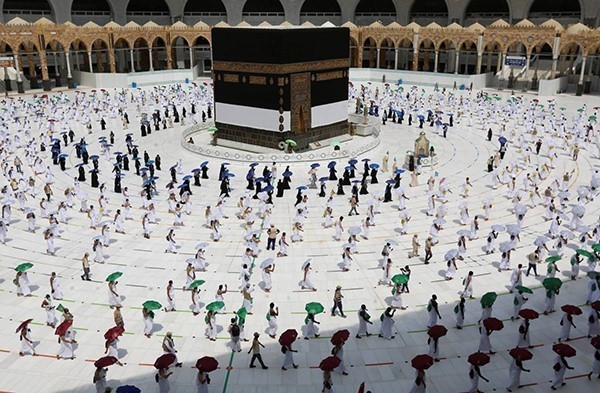 السعودية تسمح بأداء العمرة اعتباراً من 4 أكتوبر من الداخل و1 نوفمبر من خارج المملكة
