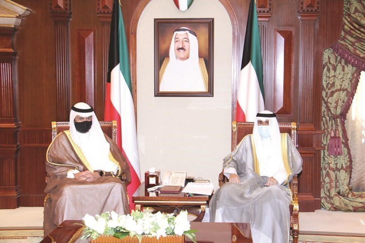 سمو نائب الأمير وولي العهد الشيخ نواف الأحمد مستقبلا أنس الصالح