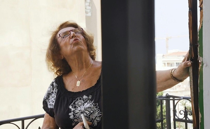 بالفيديو.. في بيروت.. أرمن يتمسكون بمنازل نشأوا فيها بعدما تصدعت في الانفجار
