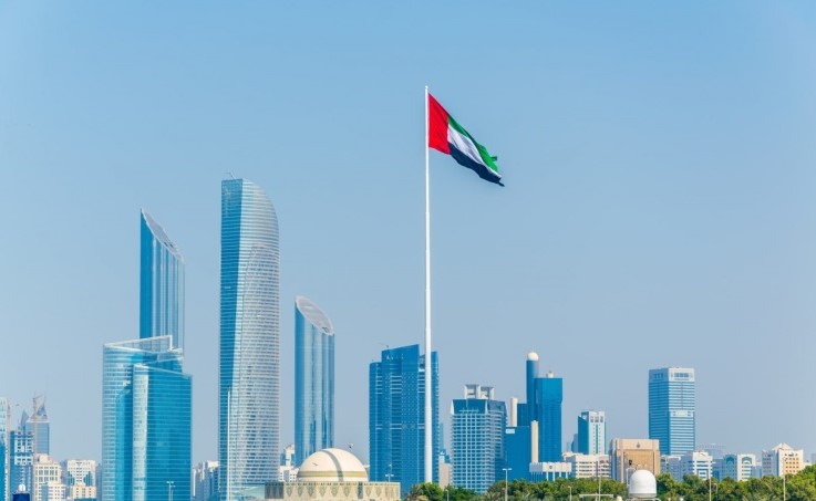 استئناف إصدار "أذونات الدخول" في الامارات