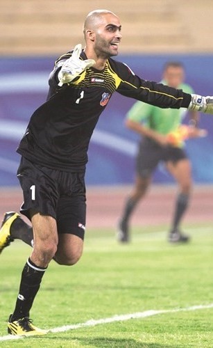 الكندري يخلع قفازه نهائياً