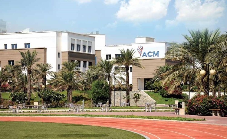 توقيع اتفاقية تعاون بين ACM وAUM للحصول على البكالوريوس بعد الدبلوم