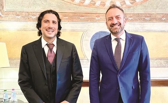 وزير الخارجية سان مارينو لوكا باكاري والسفير الشيخ عزام الصباح