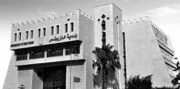 غزة تنظم وقفة تضامنية مع الكويت حزنا على رحيل "أمير الإنسانية"
