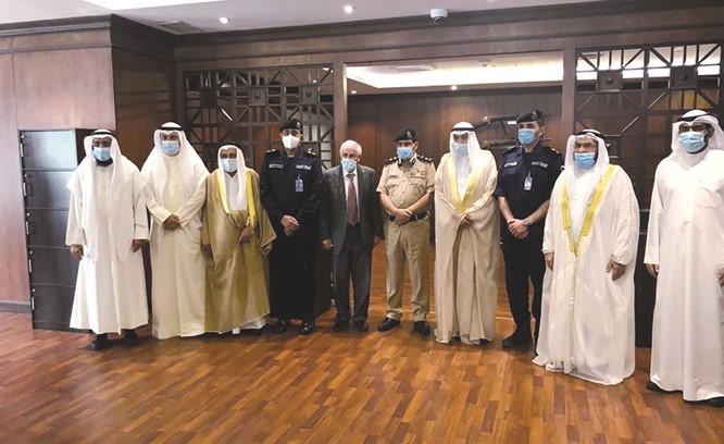 وزارة الداخلية تُكرِّم الجمعية الكويتية للأسر المتعففة