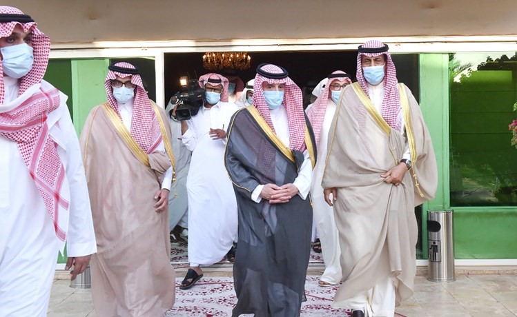 وزير الدولة للشؤون الخارجية السعودي عادل الجبير يقدم واجب العزاء للسفير الشيخ علي الخالد