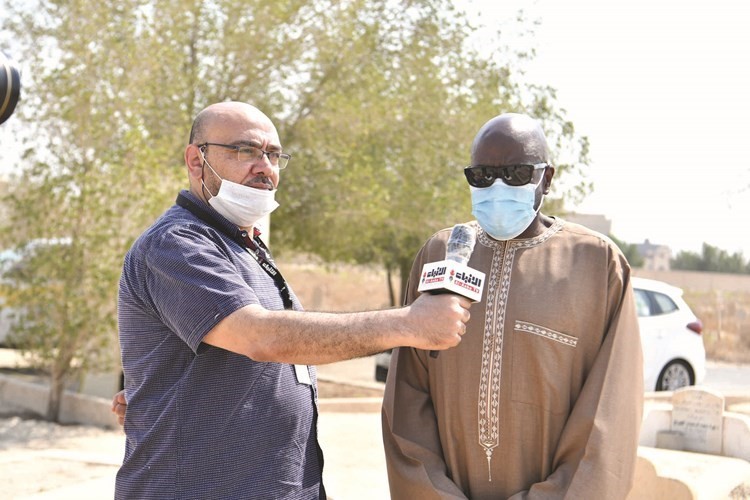 السفير عبدالأحد إمباكي متحدثا للزميل أسامة دياب