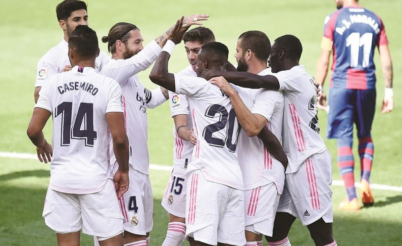ريال مدريد يتخطى عقبة ليفانتي.. وأوساسونا يستعيد توازنه