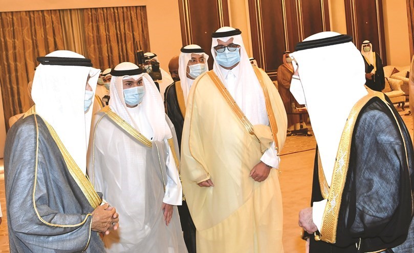 صاحب السمو الأمير الشيخ نواف الأحمد يتقبل التعازي من صاحب السمو الملكي الأمير فهد بن سلطان بن عبدالعزيز