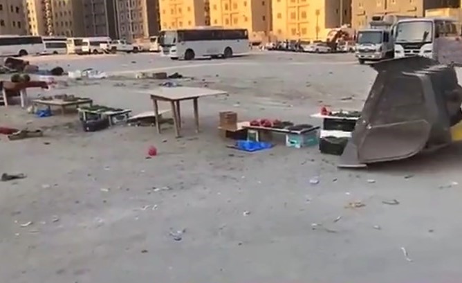 جانب من إزالة السوق العشوائي