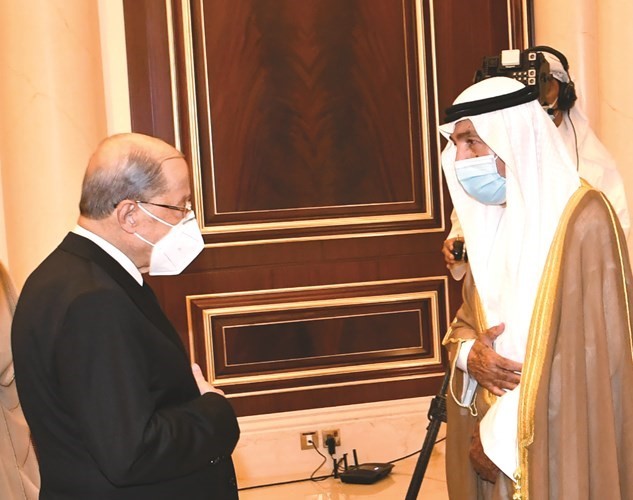 الرئيس اللبناني يعزي الشيخ جابر العبدالله