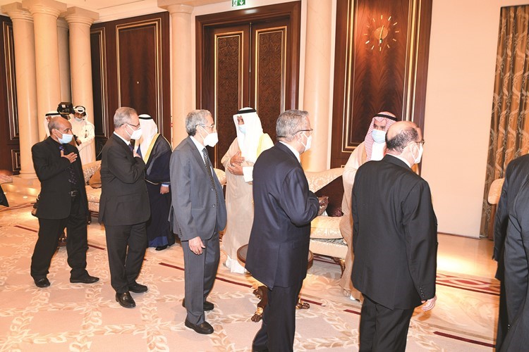 الوفد اليمني خلال تقديم واجب العزاء