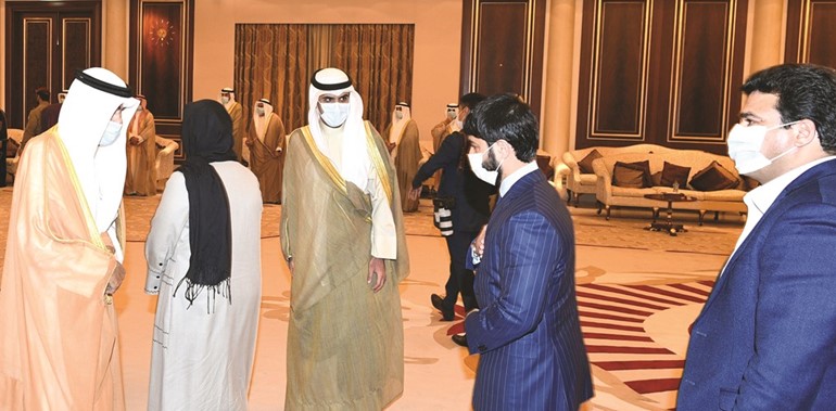 صاحب السمو الأمير الشيخ نواف الأحمد يتلقى تعازي الوفد الأفغاني