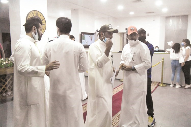جانب من التفتيش في احد المراكز الصحية	(محمد هاشم)