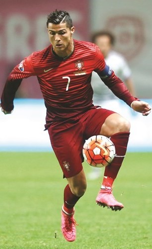 اختبار كبير بين البرتغال وإسبانيا.. وألمانيا وفرنسا تلاقيان تركيا وأوكرانيا