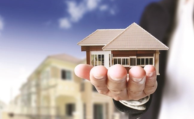 «كورونا» يدفع الوافدين في الخليج لتغيير سكنهم.. وتخفيض تكلفة الإيجارات