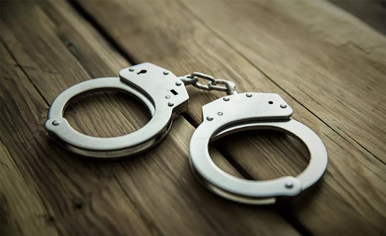 اعتقال هارب بقضية اغتصاب جماعي على طريق سريع في باكستان