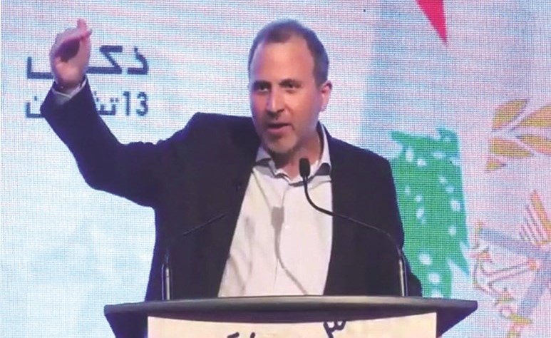 صورة تلفزيونية لرئيس التيار الوطني الحر النائب جبران باسيل يلقي كلمة في الذكرى الثلاثين لـ 13 أكتوبر		(محمود الطويل)